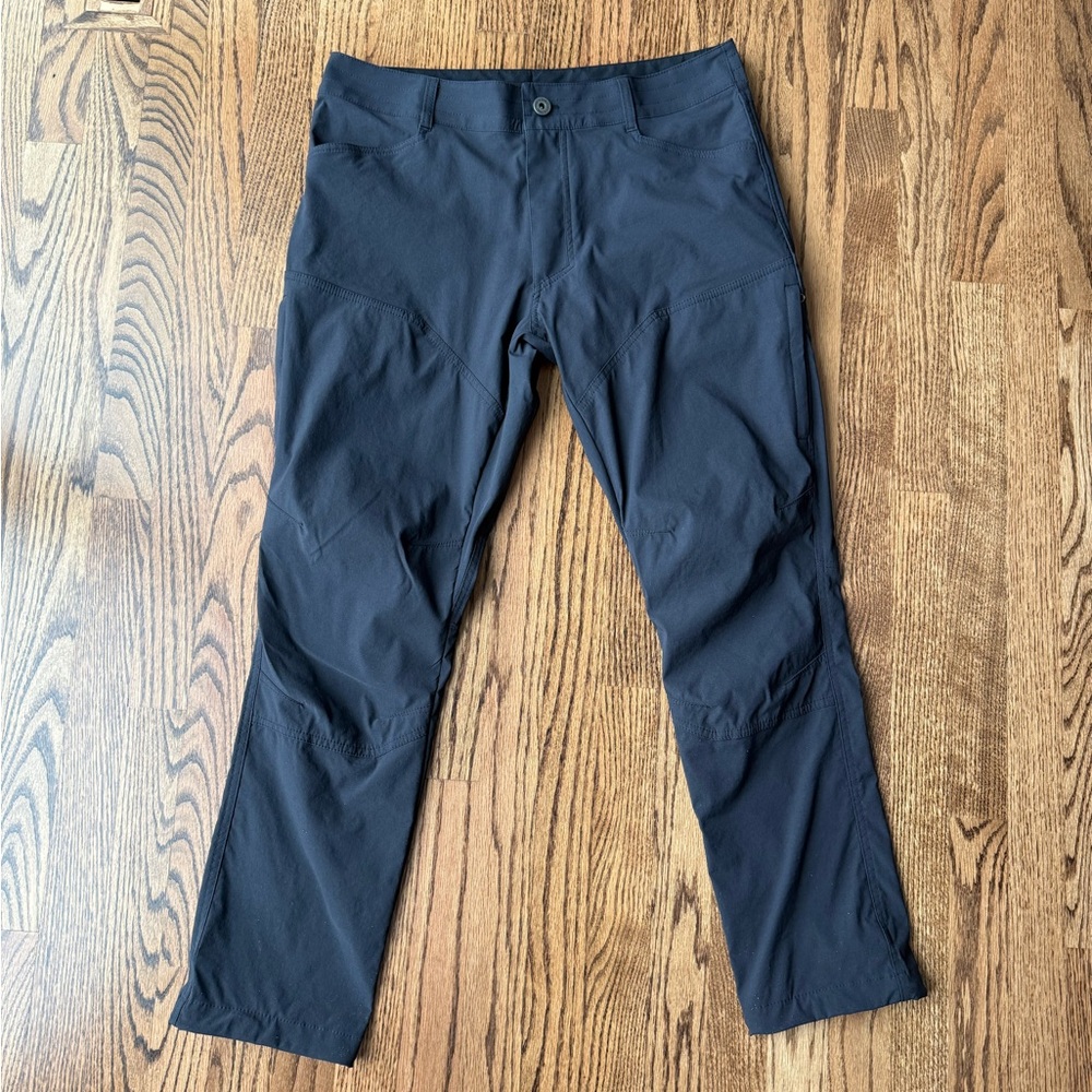 Kuhl ‘Born in the Mountains’ Pants - Men’s Size 34 X 30